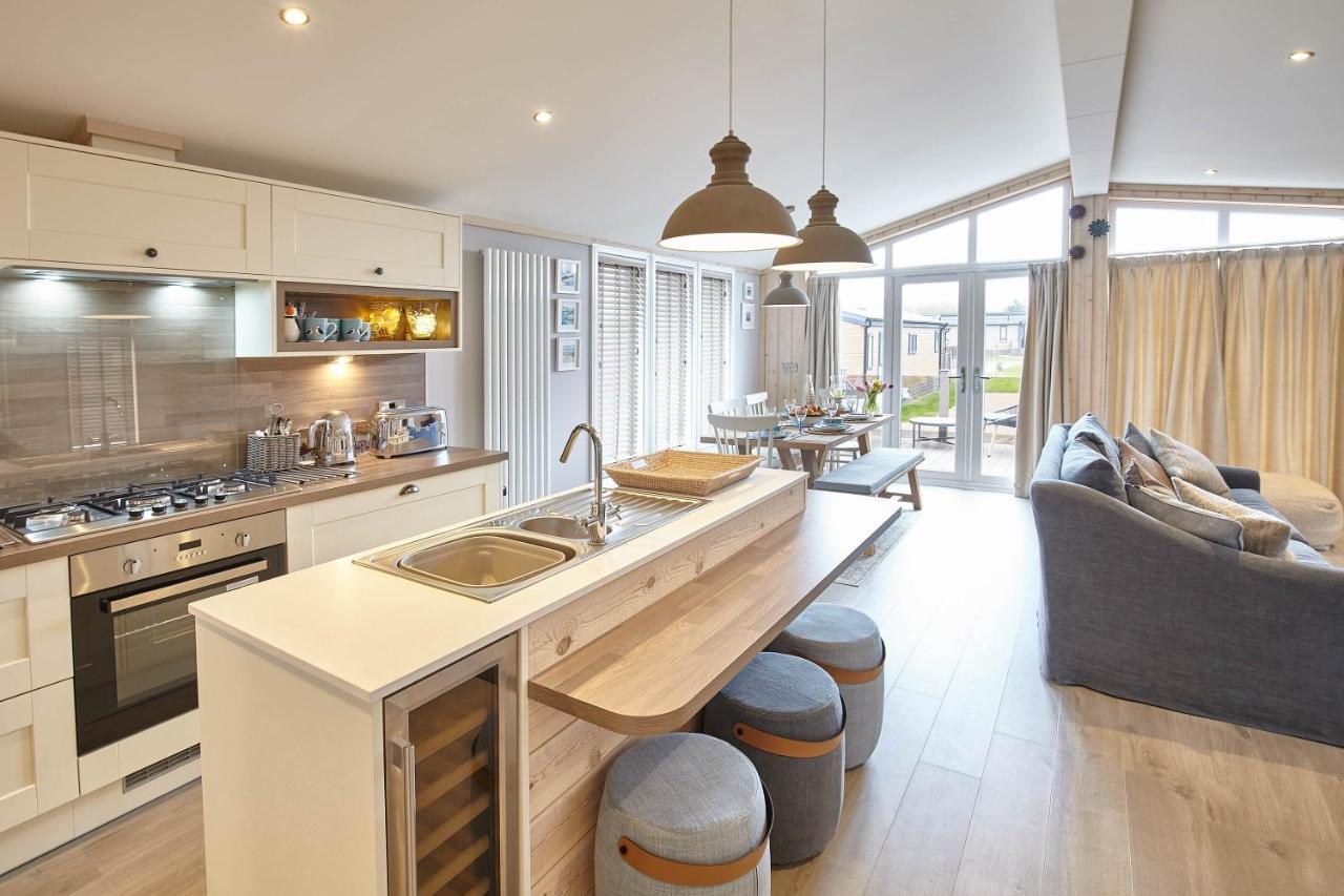 Host & Stay - Puffins Rest Runswick Buitenkant foto